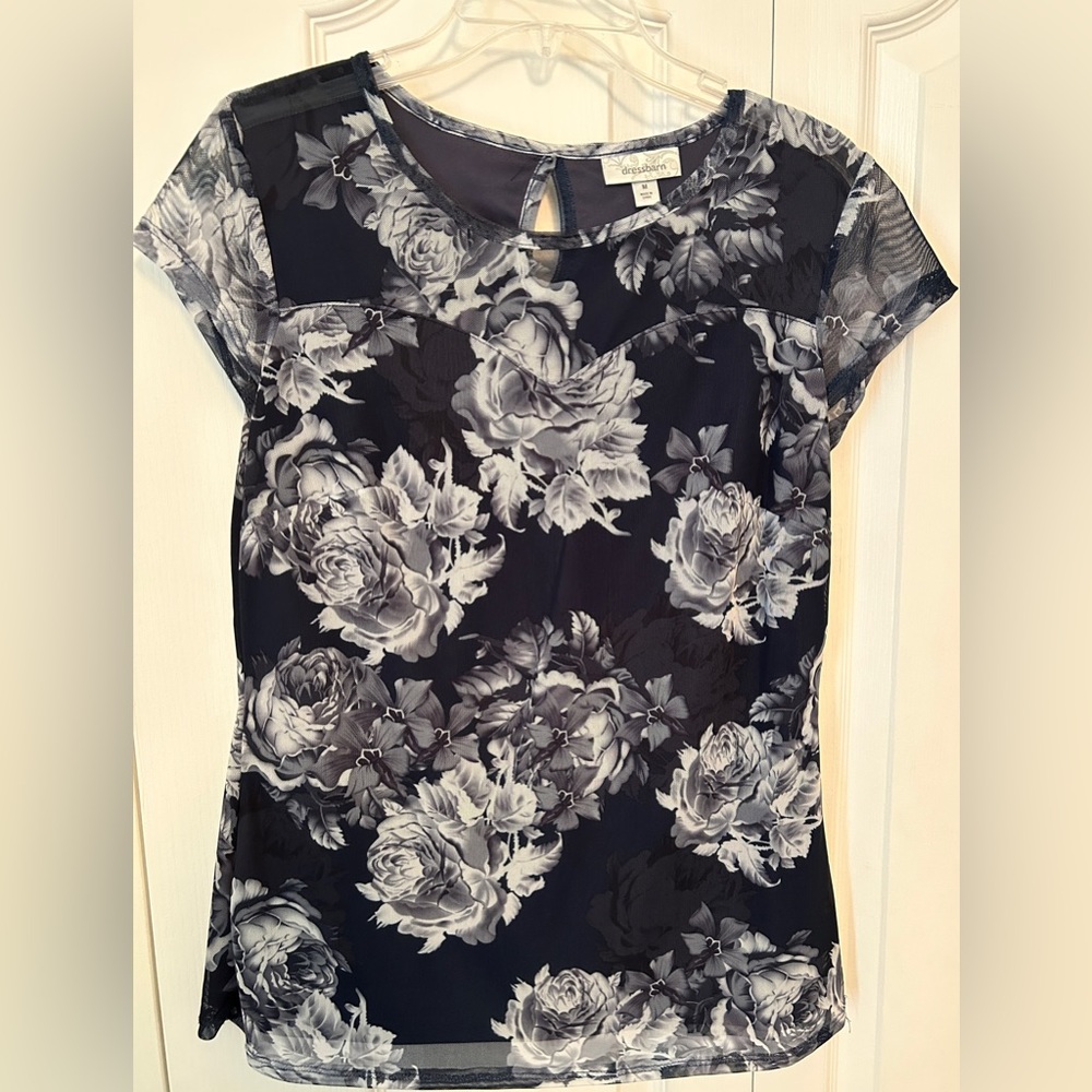 Dressbarn: Blue/white flower top with blue lining underneath. Size M